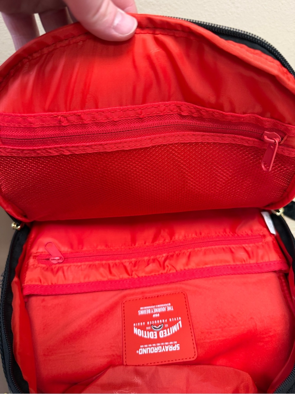 Sprayground That Gold Drip Backpack - Picture 8 of 13